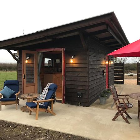 The Little Stable Hotel Corby Exterior photo